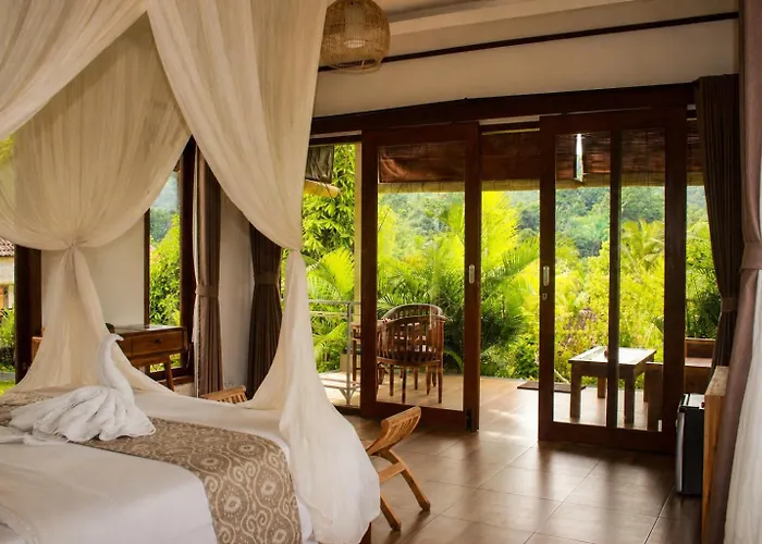 Papahan Bali Hotel *